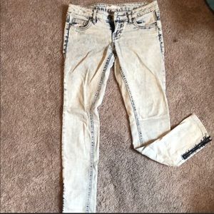 Acid Wash Jeans